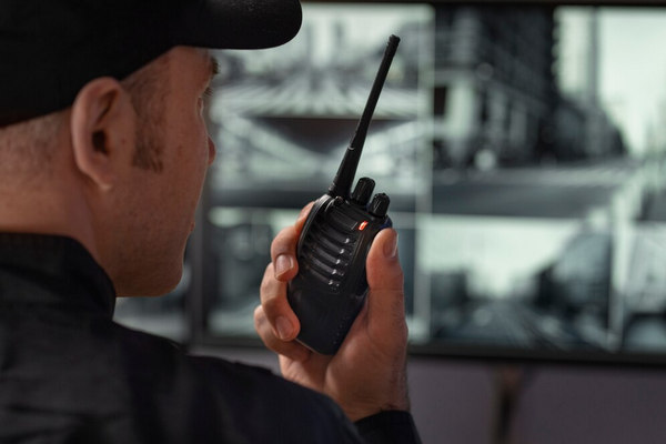 Tecnología de seguridad y vigilancia en empresas